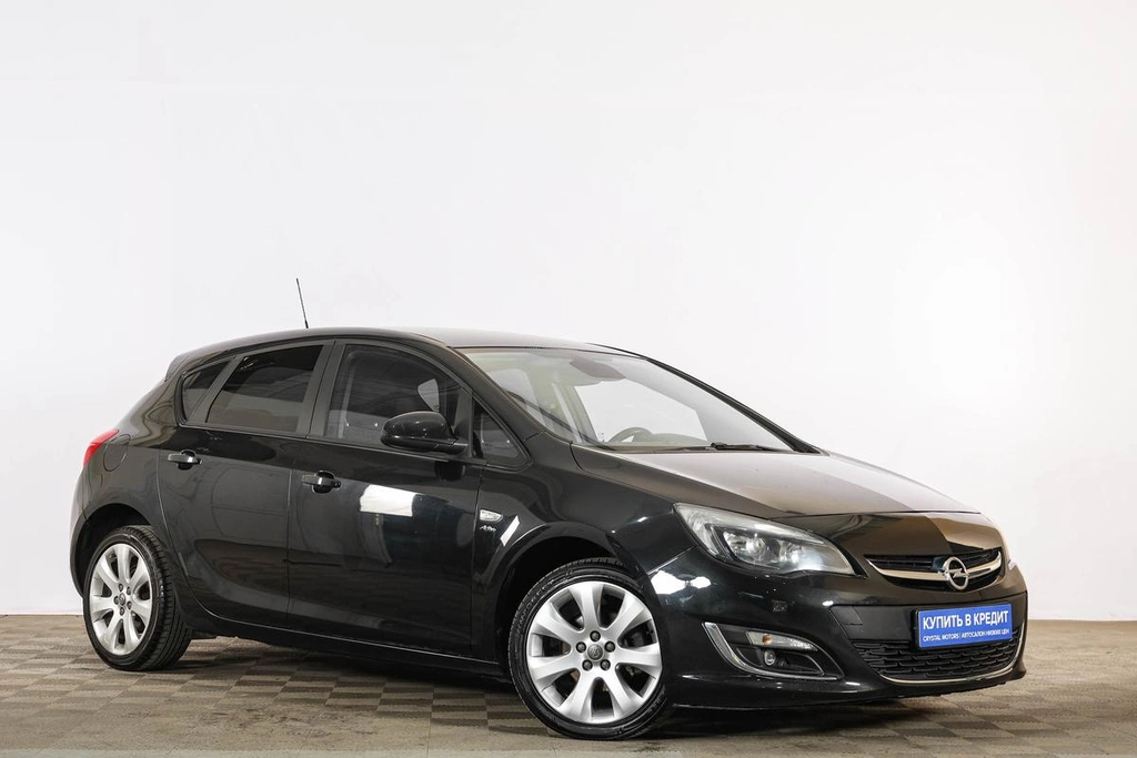 Хетчбэк Opel Astra 2013 года, 969000 рублей, Тюмень