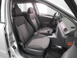 Универсал Opel Astra 2009 года, 599000 рублей, Воронеж