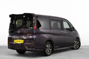 Минивэн Honda Stepwgn 2016 года, 2049000 рублей, Барнаул