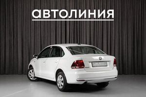 Седан Volkswagen Polo 2018 года, 885000 рублей, Красноярск