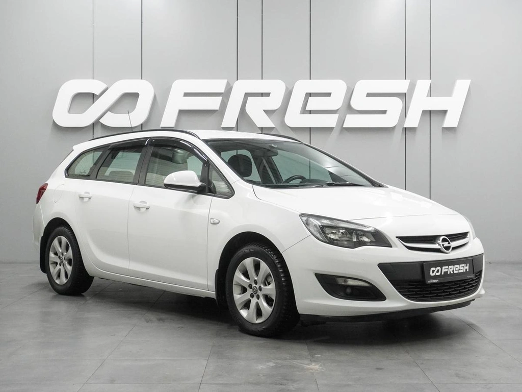 Универсал Opel Astra 2013 года, 1060000 рублей, Воронеж