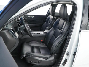 Внедорожник Volvo XC60 2021 года, 3997055 рублей, Москва