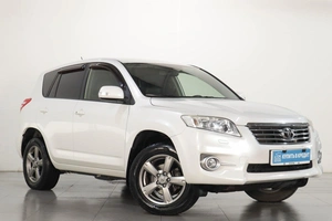 Внедорожник Toyota RAV4 2012 года, 1549000 рублей, Челябинск