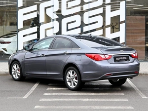 Седан Hyundai Sonata 2011 года, 1099000 рублей, Волгоград