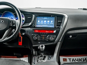 Седан Kia Optima 2012 года, 1050000 рублей, Красноярск