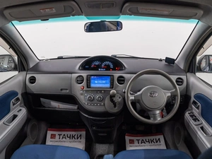 Минивэн Toyota Sienta 2004 года, 600000 рублей, Красноярск