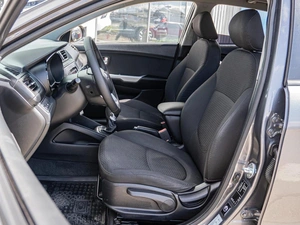 Хетчбэк Kia Rio 2015 года, 980000 рублей, Краснодар