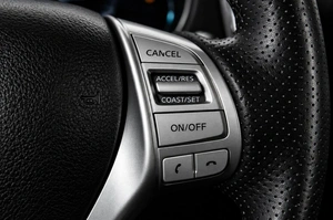 Внедорожник Nissan X-Trail 2016 года, 1389000 рублей, Челябинск