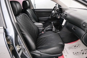 Седан Toyota Avensis 2005 года, 839000 рублей, Красноярск