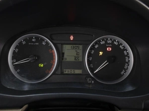 Хетчбэк Skoda Fabia 2009 года, 560000 рублей, Омск