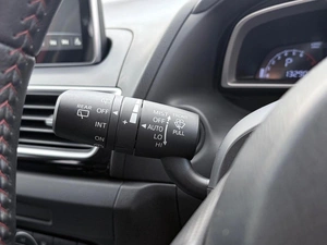 Хетчбэк Mazda Axela 2014 года, 1240000 рублей, Орёл