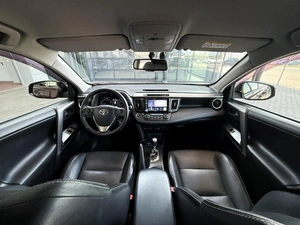 Внедорожник Toyota RAV4 2016 года, 2200000 рублей, Уфа