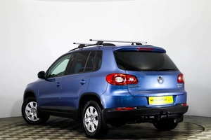 Внедорожник Volkswagen Tiguan 2011 года, 1429000 рублей, Пермь