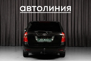 Универсал Toyota Corolla 2005 года, 675000 рублей, Красноярск