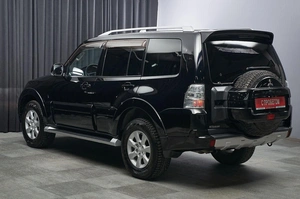 Внедорожник Mitsubishi Pajero 2011 года, 2097000 рублей, Красноярск