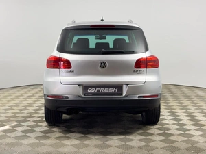 Внедорожник Volkswagen Tiguan 2012 года, 1499500 рублей, Казань