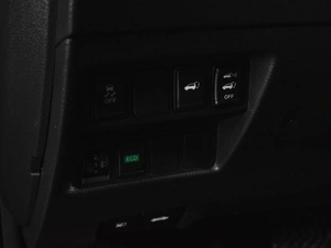 Внедорожник Nissan X-Trail 2018 года, 1997000 рублей, Воронеж