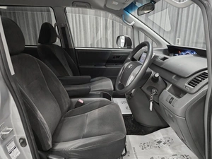 Минивэн Toyota Noah 2008 года, 1250000 рублей, Красноярск