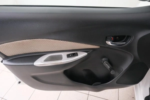 Хетчбэк Toyota Yaris 2008 года, 549000 рублей, Красноярск