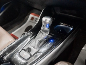 Внедорожник Toyota C-HR 2018 года, 1950000 рублей, Красноярск