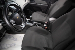 Седан Chevrolet Cruze 2013 года, 649000 рублей, Оренбург