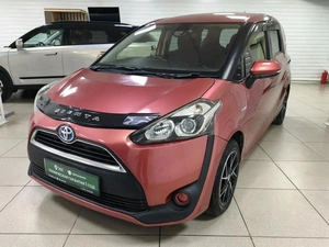 Минивэн Toyota Sienta 2016 года, 1100000 рублей, Ачинск