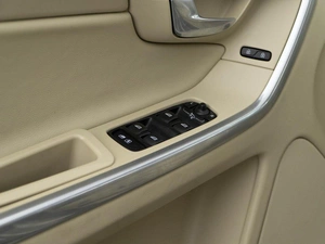 Внедорожник Volvo XC60 2015 года, 2545055 рублей, Москва