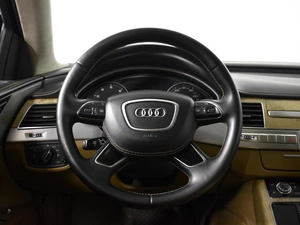 Седан Audi A8 2011 года, 1569900 рублей, Казань