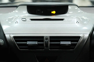 Хетчбэк Toyota iQ 2009 года, 899000 рублей, Омск