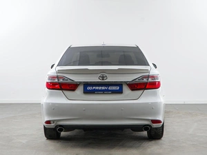 Седан Toyota Camry 2017 года, 1900046 рублей, Москва