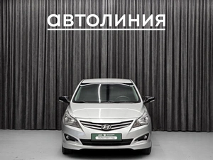 Седан Hyundai Solaris 2015 года, 800000 рублей, Красноярск