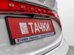 Седан Hyundai Grandeur 2013 года, 1680000 рублей, Красноярск