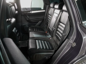 Внедорожник Volkswagen Touareg 2012 года, 2549000 рублей, Воронеж