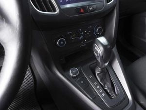 Седан Ford Focus 2015 года, 930000 рублей, Ростов-на-Дону