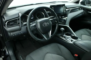 Седан Toyota Camry 2021 года, 2790000 рублей, Красноярск