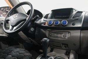 Пикап Mitsubishi L200 2008 года, 1329000 рублей, Новокузнецк