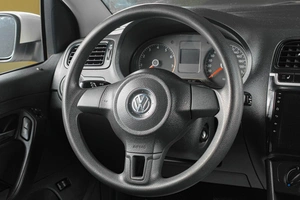 Седан Volkswagen Polo 2012 года, 779000 рублей, Тюмень