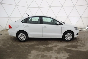 Седан Volkswagen Polo 2015 года, 949000 рублей, Обнинск