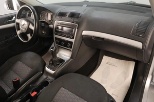 Универсал Skoda Octavia 2011 года, 859000 рублей, Челябинск