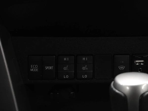 Внедорожник Toyota RAV4 2015 года, 2499000 рублей, Красноярск