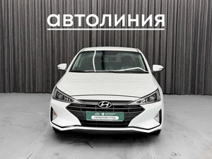 Седан Hyundai Elantra 2019 года, 1350000 рублей, Красноярск