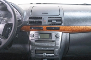 Седан Toyota Avensis 2007 года, 999000 рублей, Томск