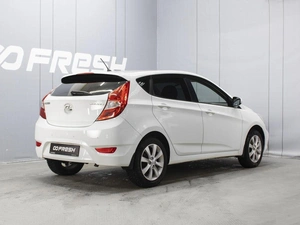 Хетчбэк Hyundai Solaris 2013 года, 915777 рублей, Омск