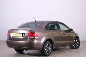 Седан Volkswagen Polo 2014 года, 859000 рублей, Омск