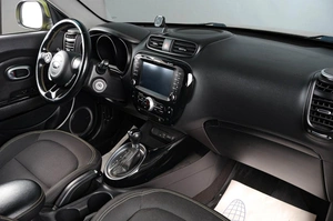 Хетчбэк Kia Soul 2016 года, 1549000 рублей, Тюмень
