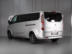 Минивэн Ford Tourneo Custom 2021 года, 4240000 рублей, Красный Пахарь