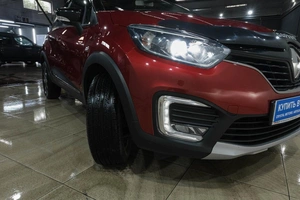Внедорожник Renault Kaptur 2019 года, 1599000 рублей, Новокузнецк