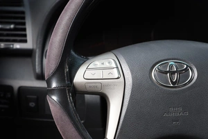 Седан Toyota Camry 2008 года, 1099000 рублей, Новосибирск