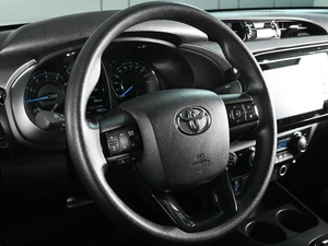 Пикап Toyota Hilux 2023 года, 6299000 рублей, Ростов-на-Дону