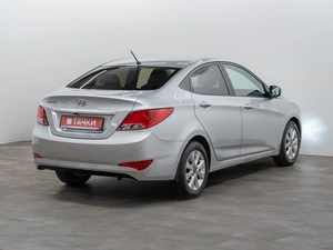 Седан Hyundai Solaris 2016 года, 1149000 рублей, Красноярск